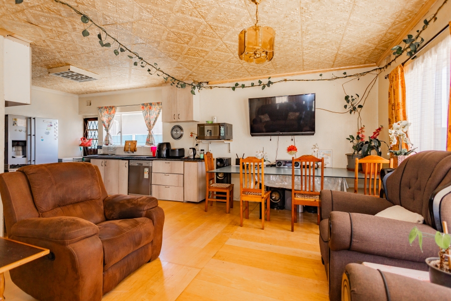 4 Bedroom Property for Sale in Belmont Park Western Cape